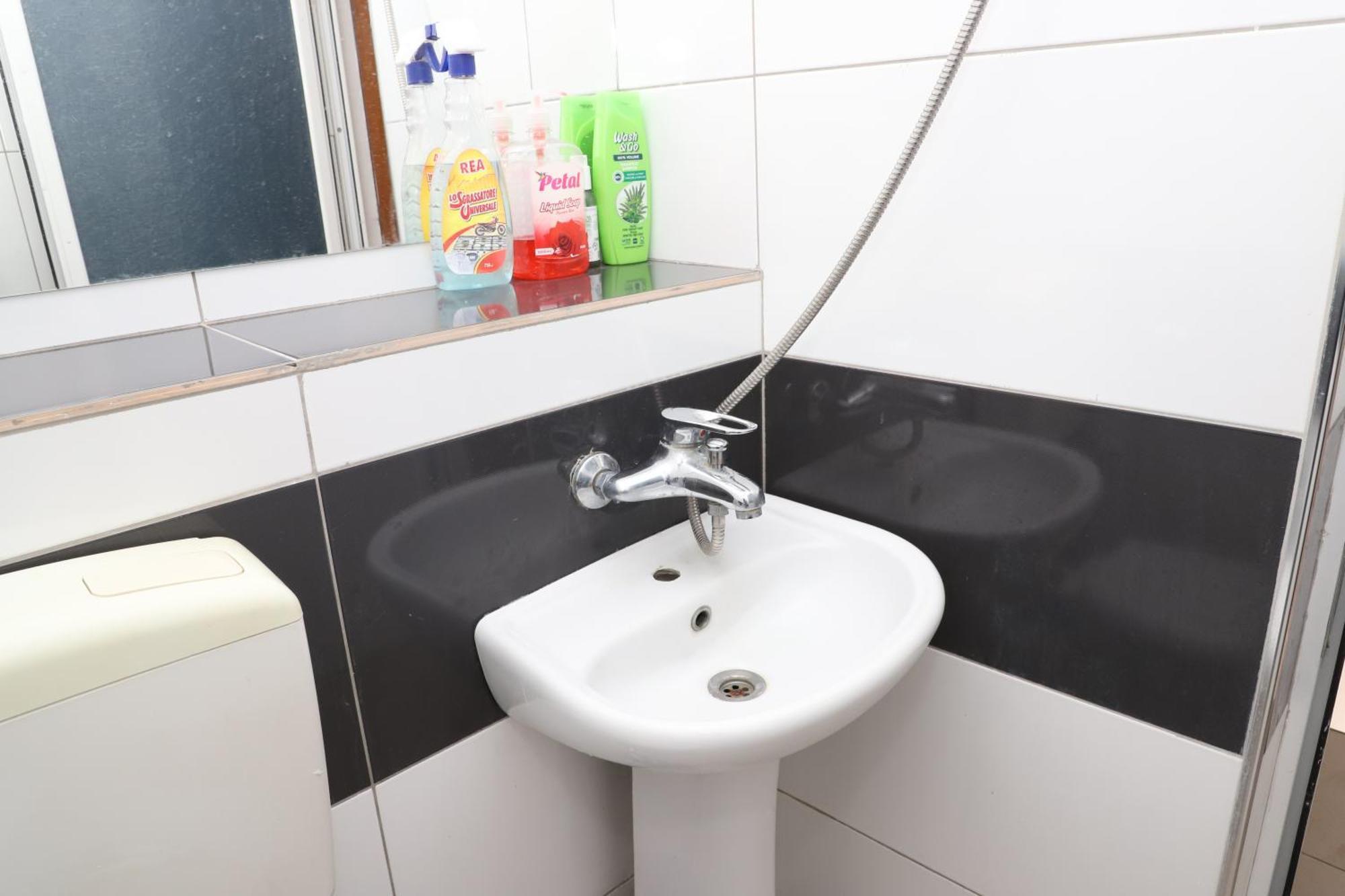 Elvi Aerd Apartment Berat Kültér fotó