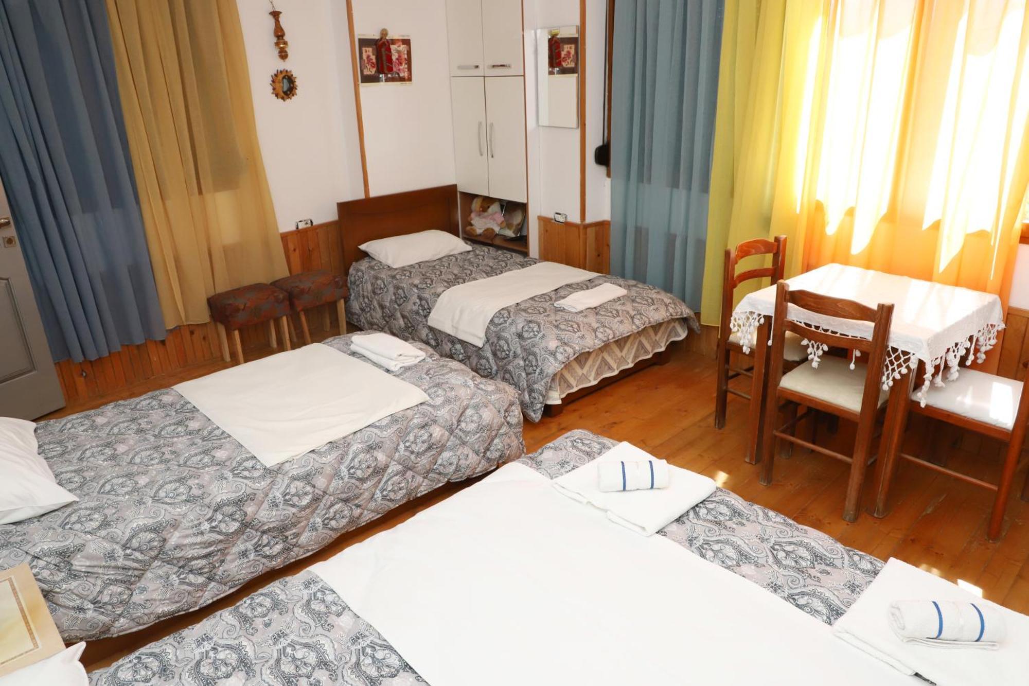 Elvi Aerd Apartment Berat Kültér fotó